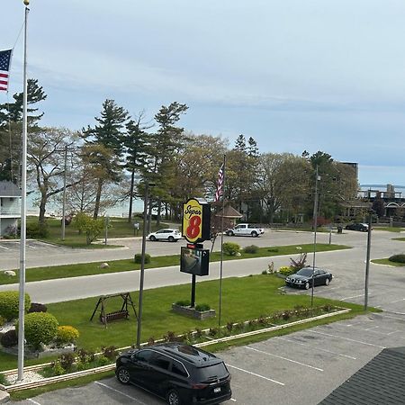 Super 8 By Wyndham Bridgeview Of Mackinaw City Kültér fotó