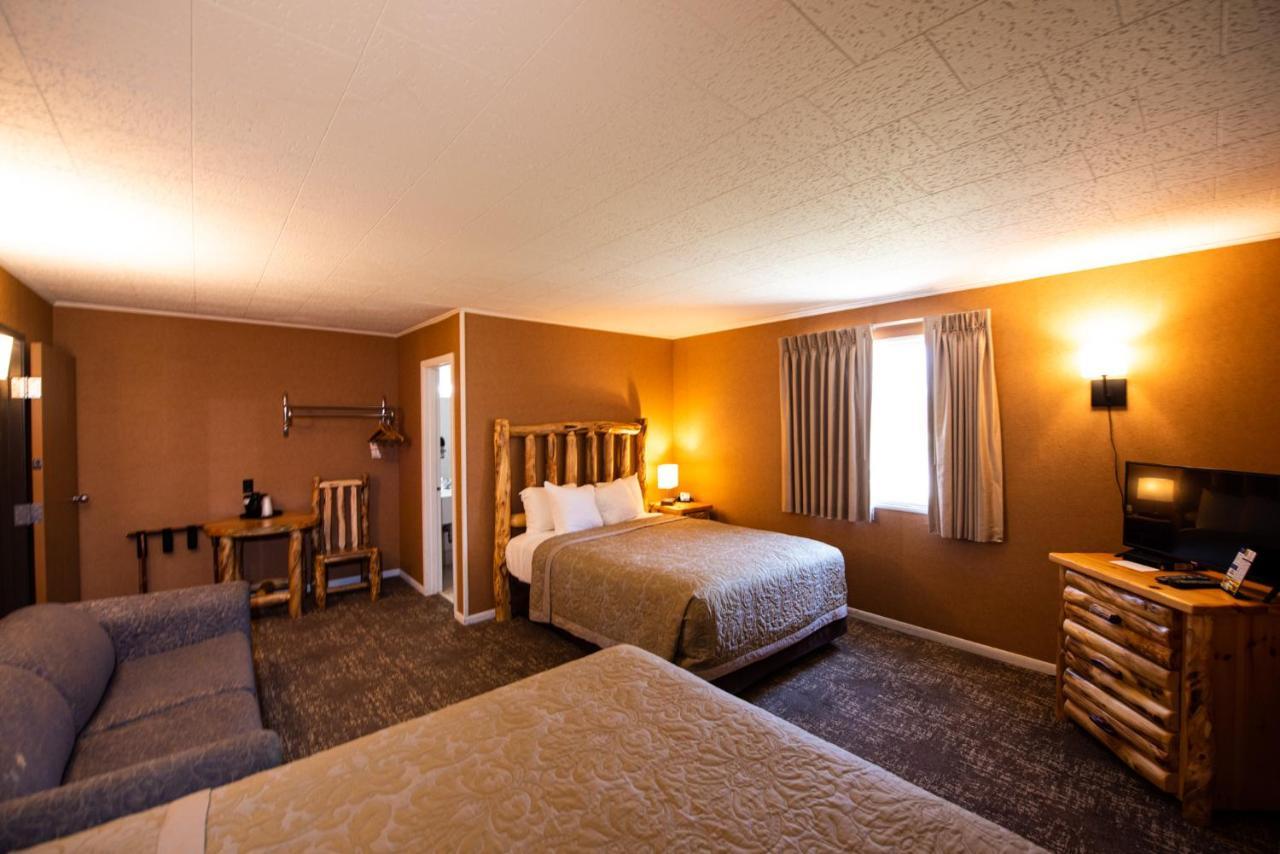 Super 8 By Wyndham Bridgeview Of Mackinaw City Kültér fotó