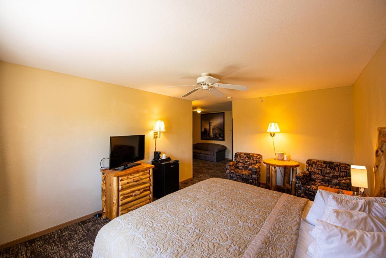 Super 8 By Wyndham Bridgeview Of Mackinaw City Kültér fotó