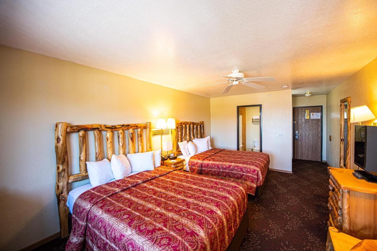 Super 8 By Wyndham Bridgeview Of Mackinaw City Kültér fotó