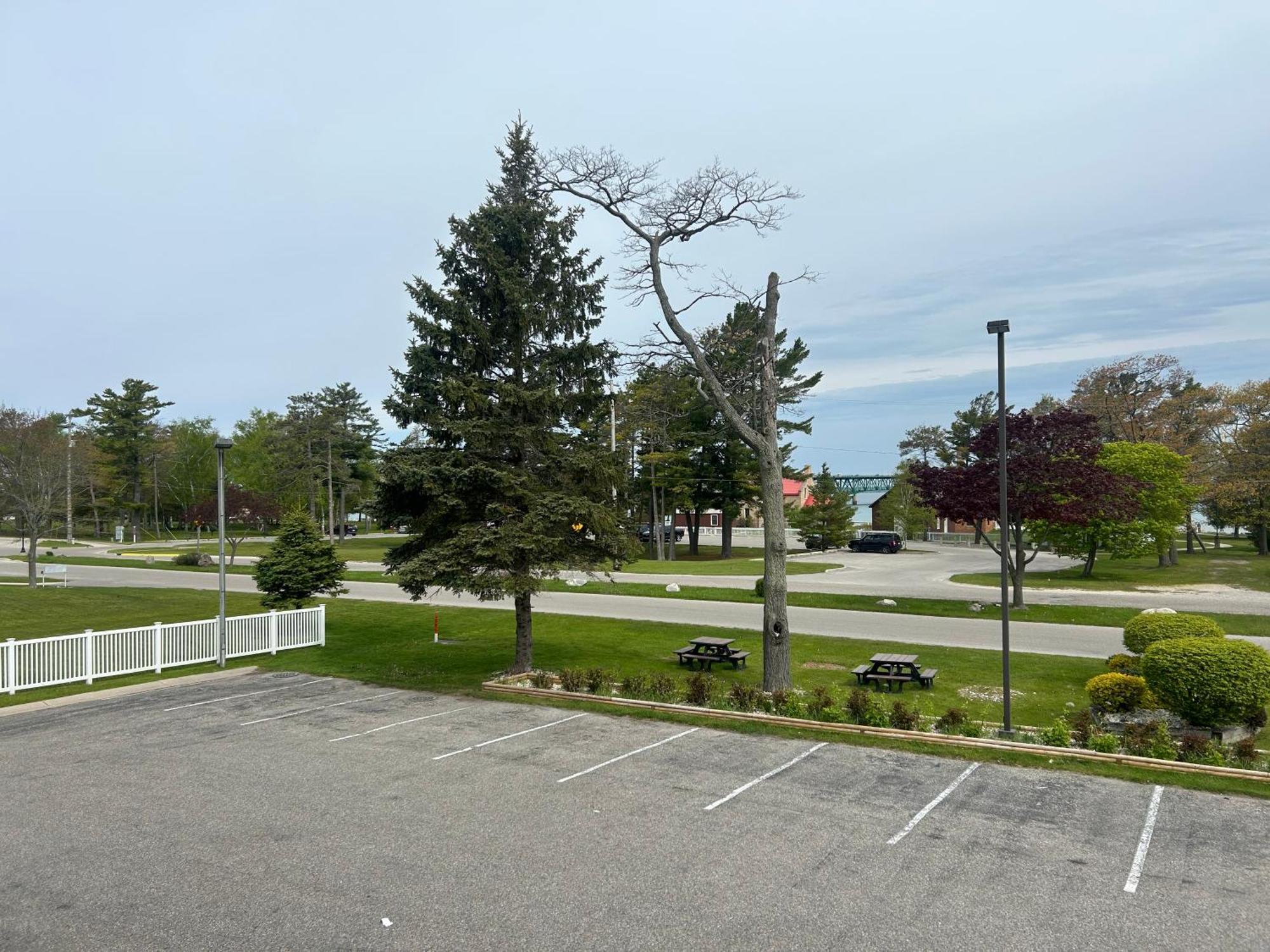 Super 8 By Wyndham Bridgeview Of Mackinaw City Kültér fotó