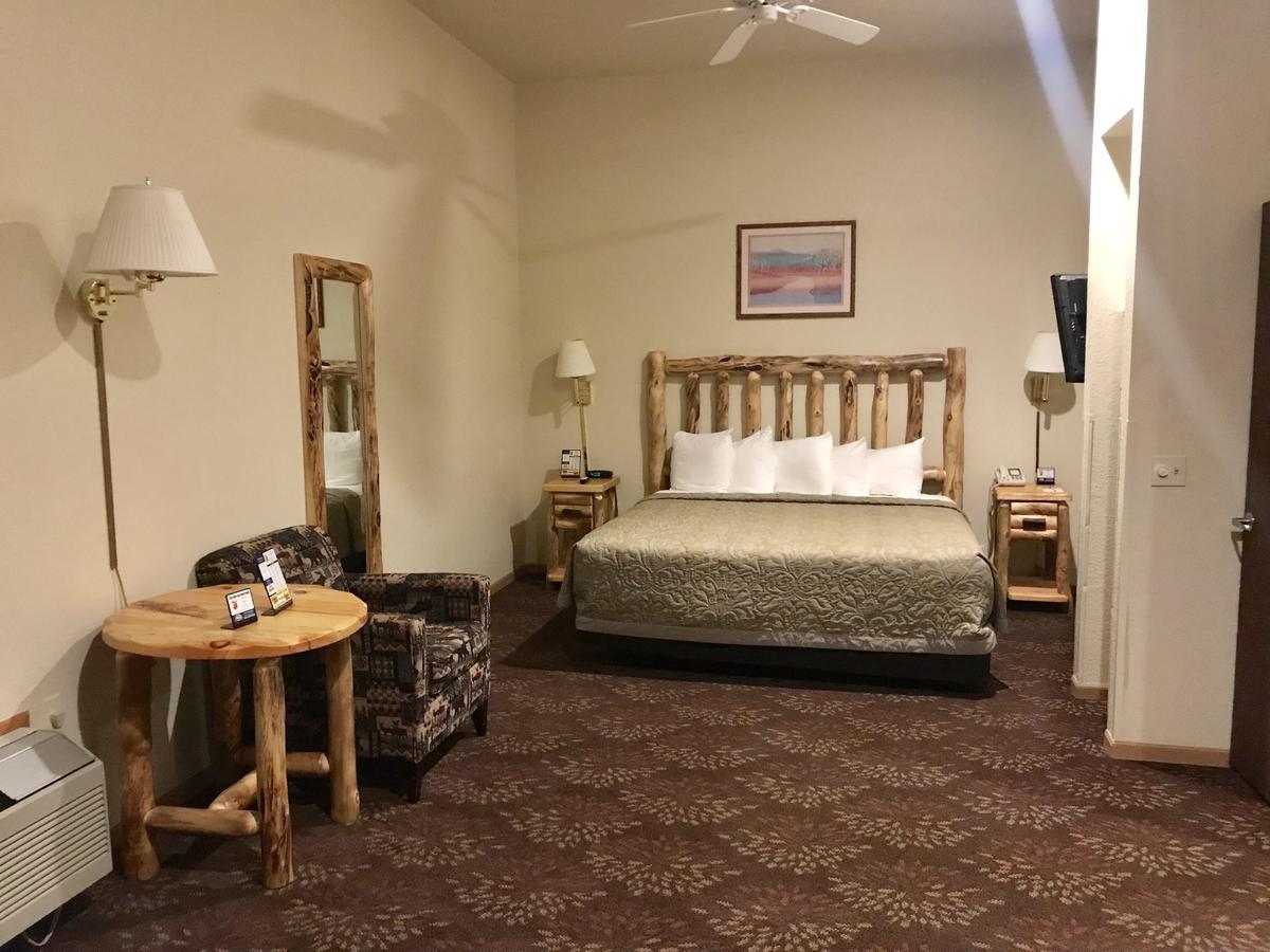 Super 8 By Wyndham Bridgeview Of Mackinaw City Kültér fotó